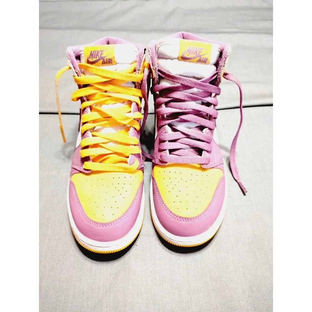 EUC Nike Air Jordan 1 Retro High OG Brotherhood University 2022 Gold Purple‎ 6Y